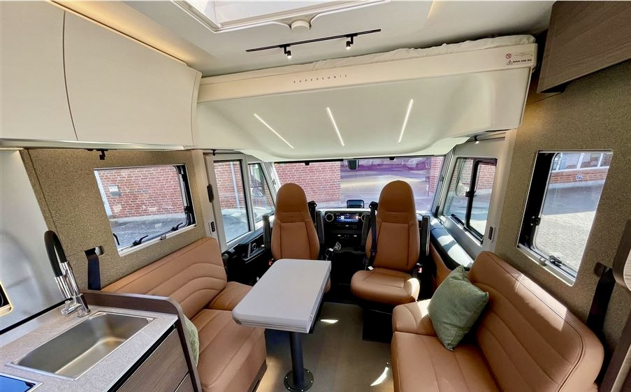 ADRIA Super Sonic 780 DC - Интегриран кемпер: снимка 4 ADRIA Super Sonic 780 DC - Интегриран кемпер: снимка 4
