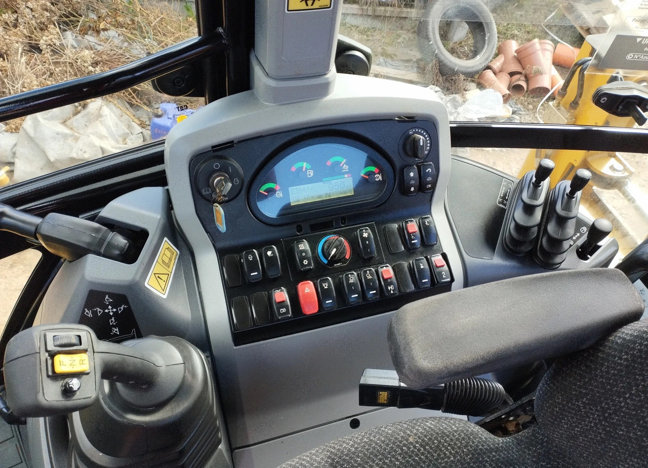 CATERPILLAR 432F II - Багер-товарач: снимка 2 CATERPILLAR 432F II - Багер-товарач: снимка 2