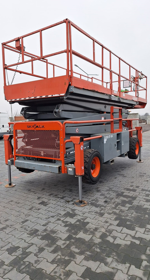 SKYJACK SJ9250 - Ножична работна платформа: снимка 1 SKYJACK SJ9250 - Ножична работна платформа: снимка 1