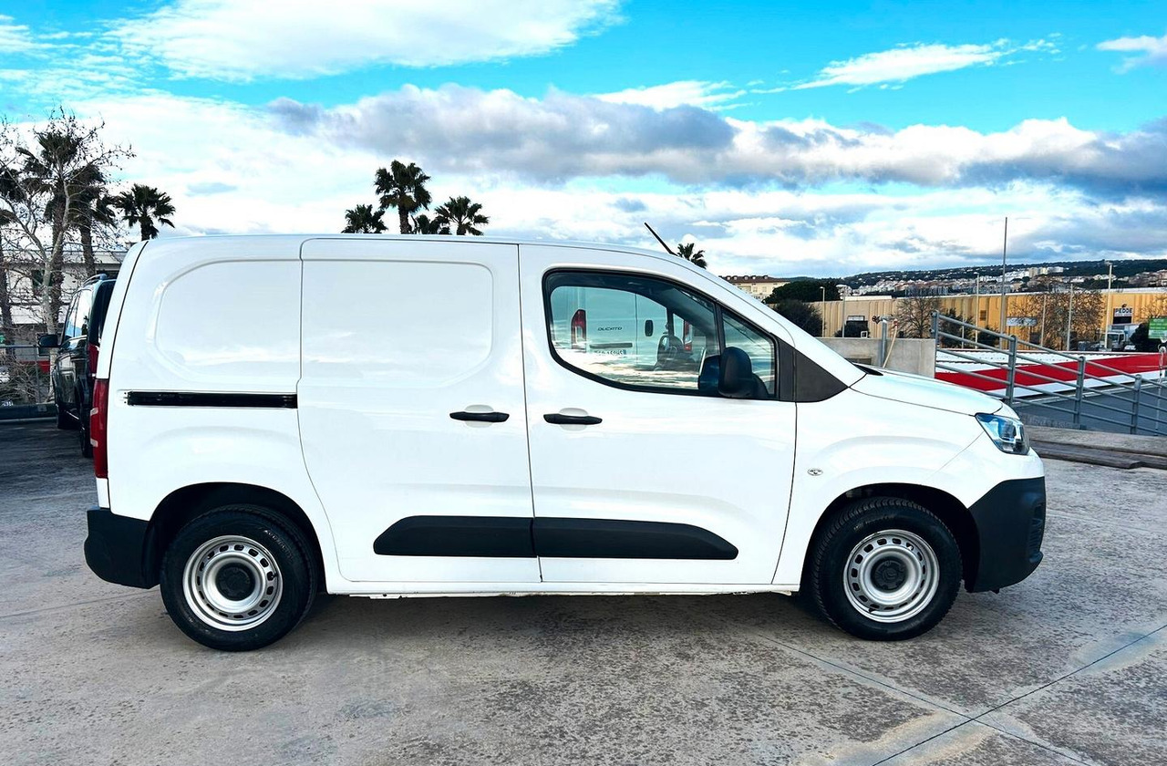 Citroen Berligno 1.6 HDi 100 cv 3 posti - Малък ван: снимка 4 Citroen Berligno 1.6 HDi 100 cv 3 posti - Малък ван: снимка 4