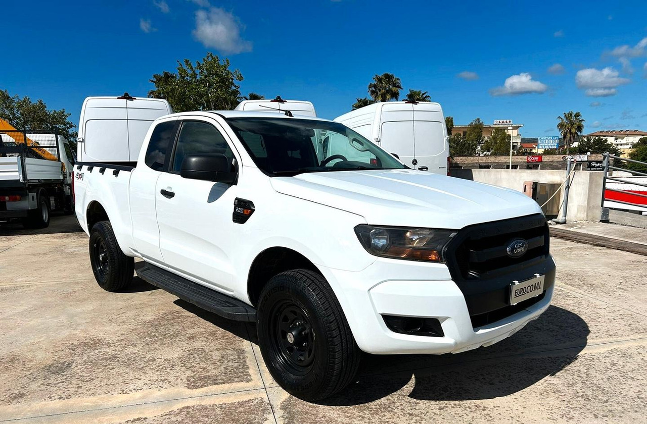 Ford Ranger 2.2 160 cv XL Supercab 4 posti 4wd gan - Пикап: снимка 3 Ford Ranger 2.2 160 cv XL Supercab 4 posti 4wd gan - Пикап: снимка 3