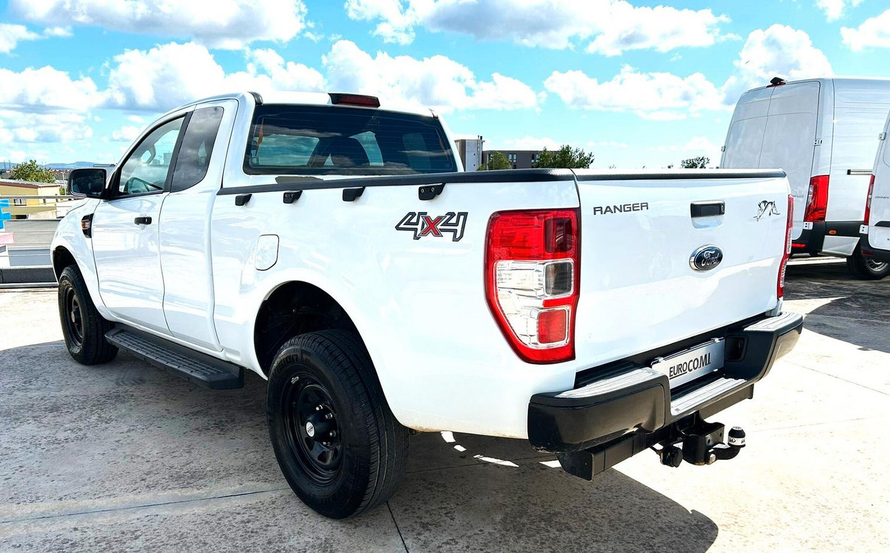 Лизинг на Ford Ranger 2.2 160 cv XL Supercab 4 posti 4wd gan Ford Ranger 2.2 160 cv XL Supercab 4 posti 4wd gan: снимка 7 Лизинг на Ford Ranger 2.2 160 cv XL Supercab 4 posti 4wd gan Ford Ranger 2.2 160 cv XL Supercab 4 posti 4wd gan: снимка 7