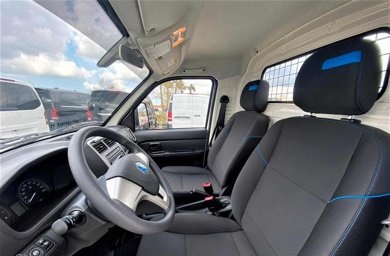 Interior photo 1: Нови Бус самосвал Piaggio Porter NP6 1.5 Ribaltabile *PROMO*