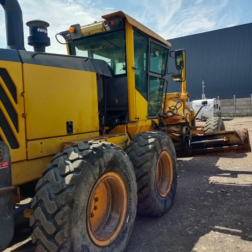 VOLVO G940 - Грейдер: снимка 2 VOLVO G940 - Грейдер: снимка 2