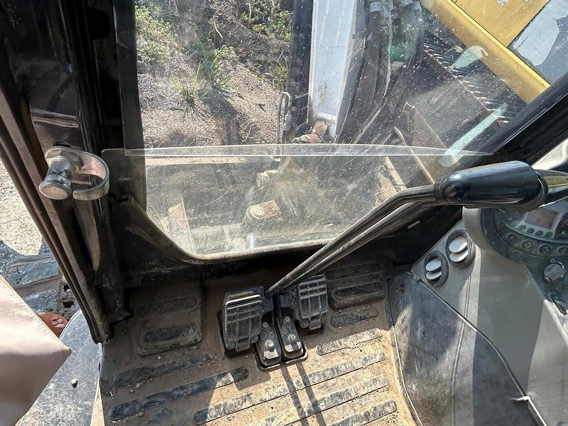 Bobcat E50 - Мини багер: снимка 4 Bobcat E50 - Мини багер: снимка 4
