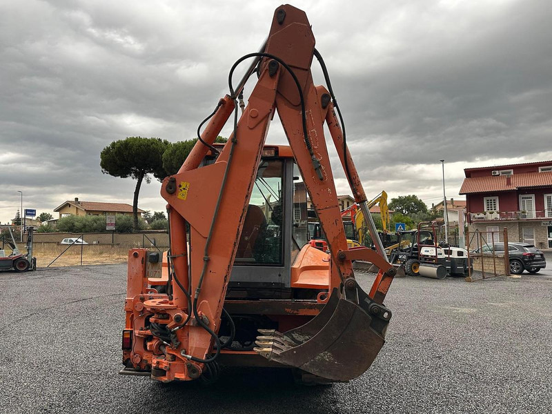 Fiat HITACHI FB100.4 - Багер-товарач: снимка 5 Fiat HITACHI FB100.4 - Багер-товарач: снимка 5