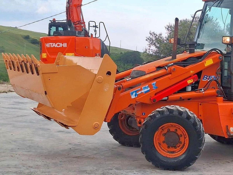 Багер-товарач Fiat KOBELCO FB100: снимка 8