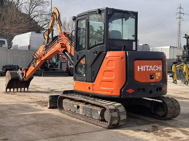 Hitachi ZX65USB - Мини багер: снимка 3 Hitachi ZX65USB - Мини багер: снимка 3