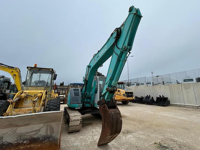 Kobelco SK135SR - Багер: снимка 2 Kobelco SK135SR - Багер: снимка 2