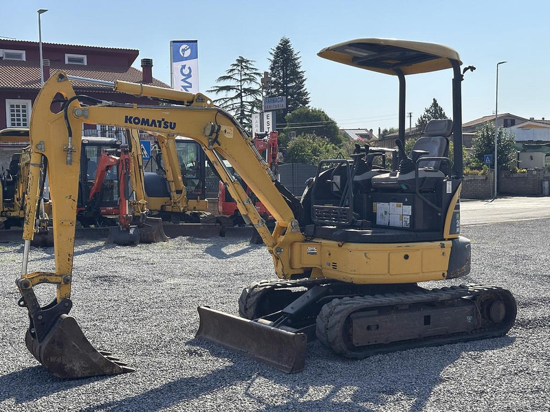 Komatsu PC26MR-3 - Мини багер: снимка 1 Komatsu PC26MR-3 - Мини багер: снимка 1
