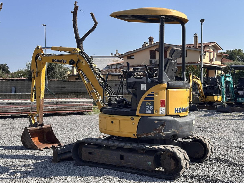 Komatsu PC26MR-3 - Мини багер: снимка 3 Komatsu PC26MR-3 - Мини багер: снимка 3
