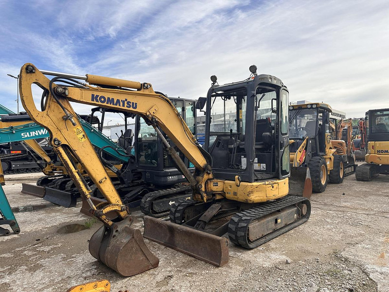 Komatsu PC30 - Мини багер: снимка 1 Komatsu PC30 - Мини багер: снимка 1