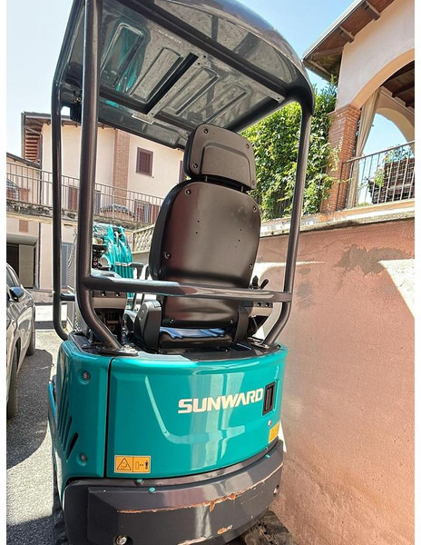 Sunward SWE18UF - Мини багер: снимка 4 Sunward SWE18UF - Мини багер: снимка 4