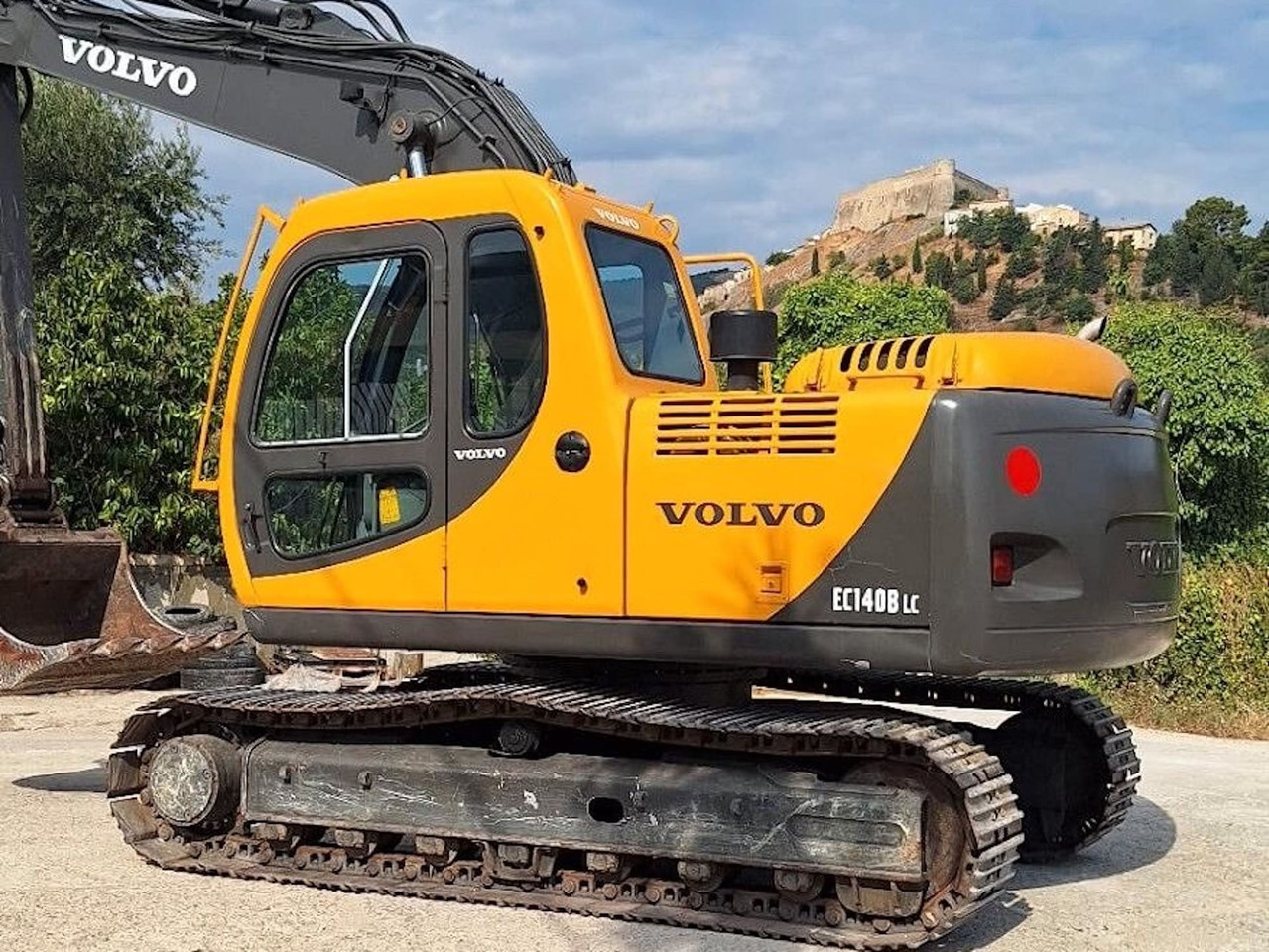 VOLVO EC140BLC - Верижен багер: снимка 5 VOLVO EC140BLC - Верижен багер: снимка 5