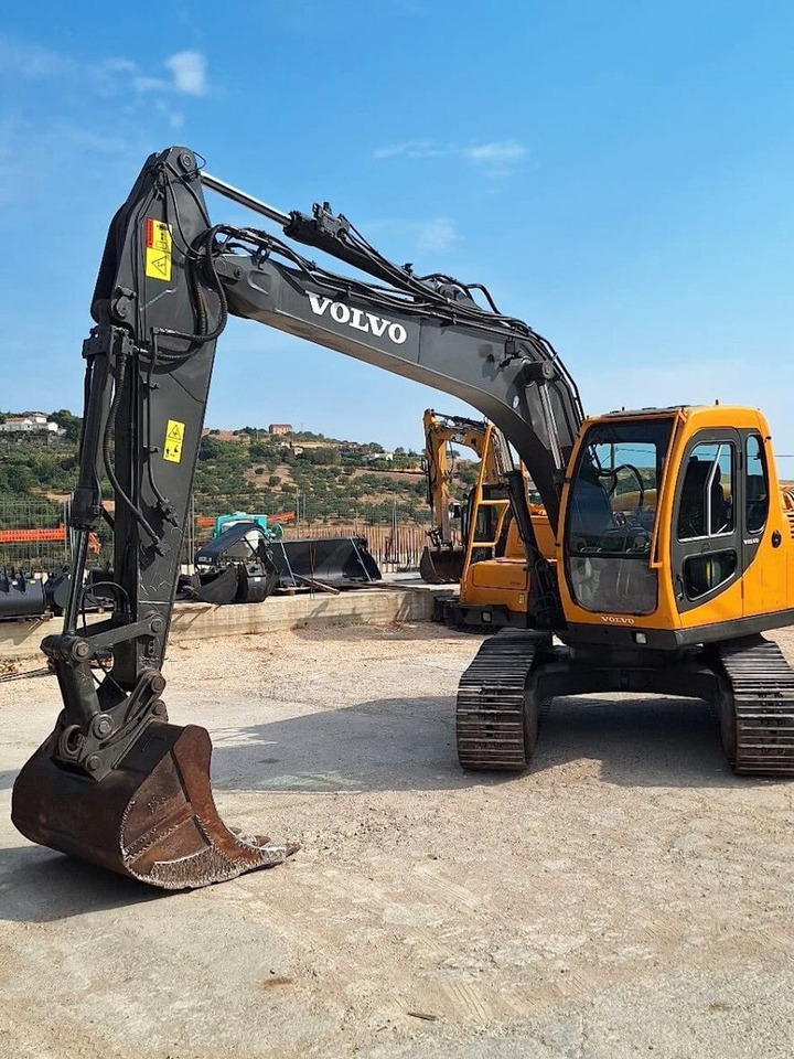 VOLVO EC140BLC - Верижен багер: снимка 2 VOLVO EC140BLC - Верижен багер: снимка 2