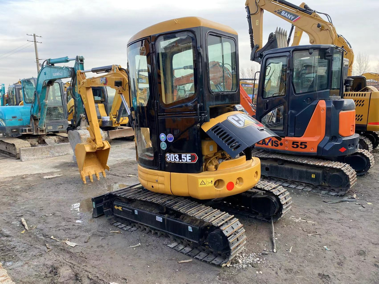 CATERPILLAR 303.5E2 - Мини багер: снимка 1 CATERPILLAR 303.5E2 - Мини багер: снимка 1