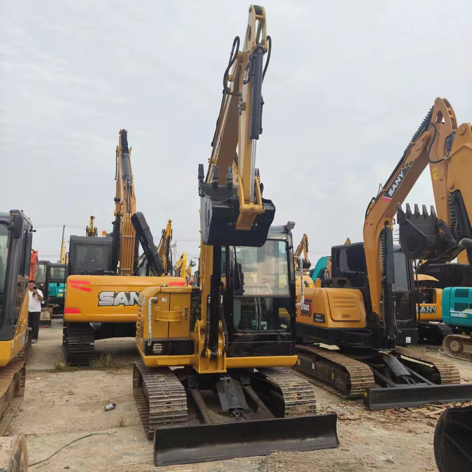 CATERPILLAR 305.5E2 - Верижен багер: снимка 2 CATERPILLAR 305.5E2 - Верижен багер: снимка 2