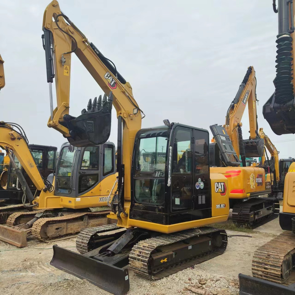 CATERPILLAR 305.5E2 - Верижен багер: снимка 1 CATERPILLAR 305.5E2 - Верижен багер: снимка 1