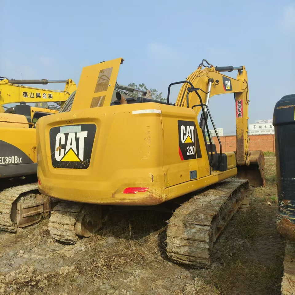 CATERPILLAR 320GC - Верижен багер: снимка 1 CATERPILLAR 320GC - Верижен багер: снимка 1