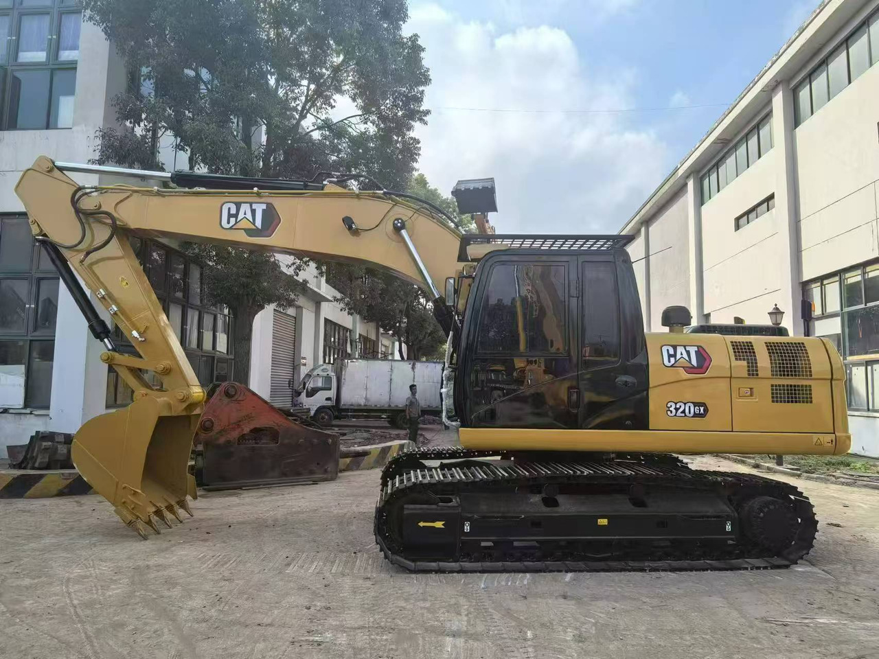CATERPILLAR 320GX - Верижен багер: снимка 1 CATERPILLAR 320GX - Верижен багер: снимка 1