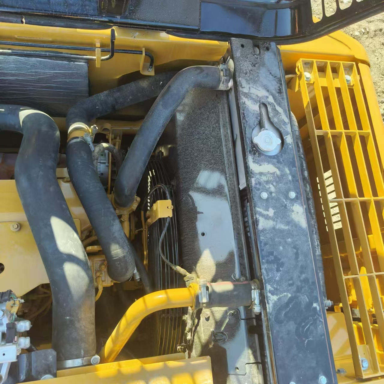 Верижен багер CATERPILLAR 323D: снимка 8