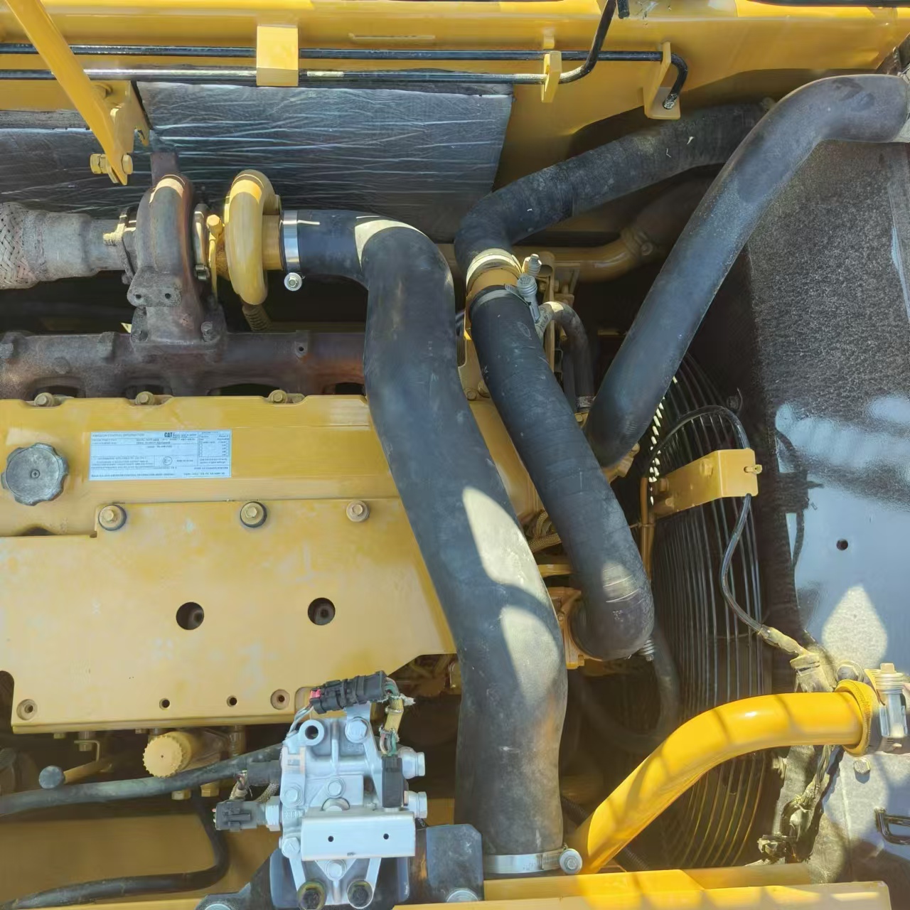 Верижен багер CATERPILLAR 323D: снимка 19