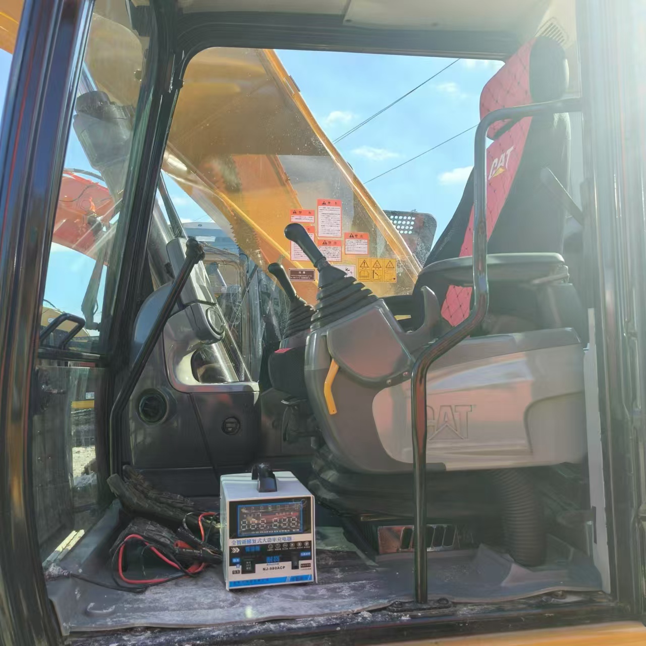 Верижен багер CATERPILLAR 323D: снимка 7