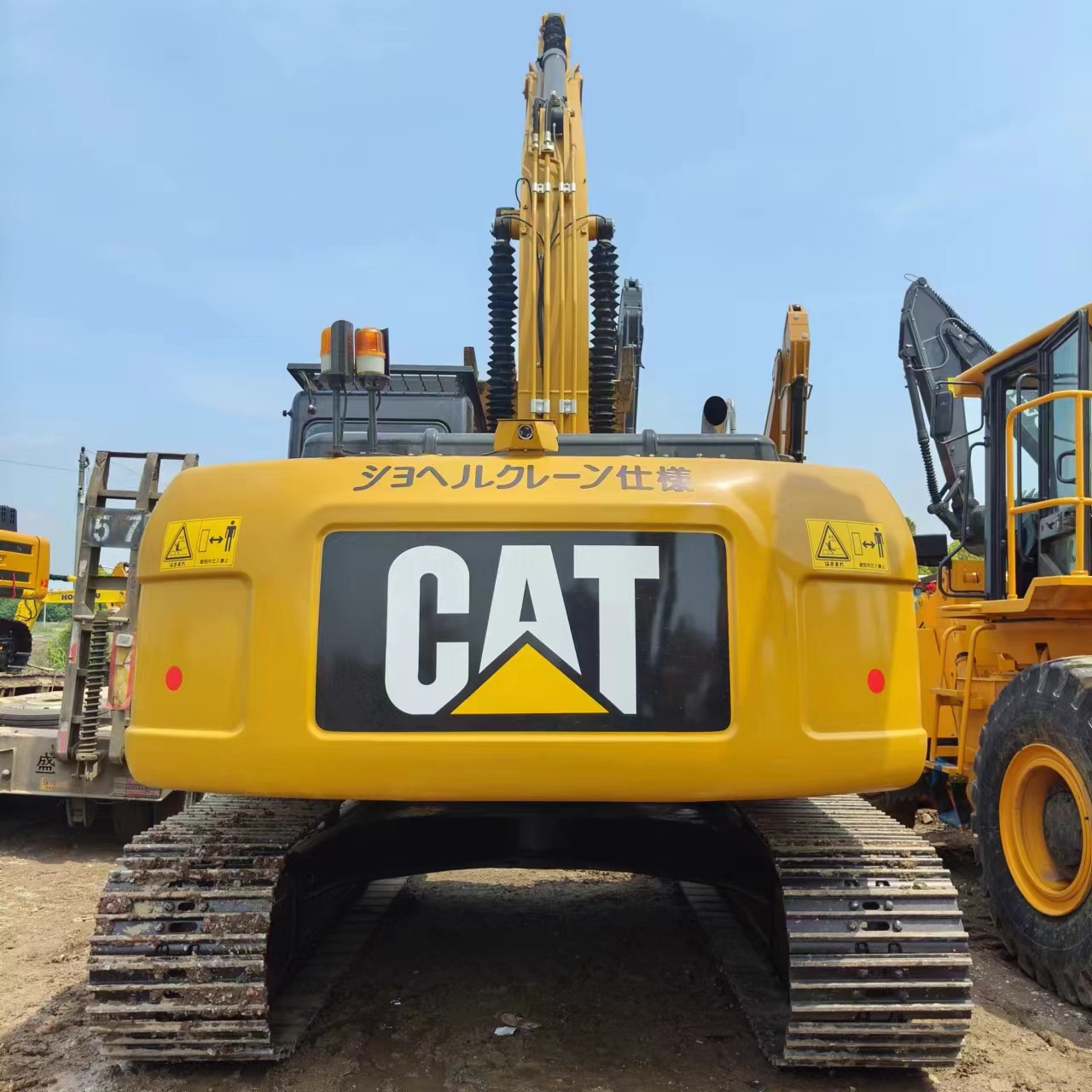 CATERPILLAR 323D2L - Верижен багер: снимка 4 CATERPILLAR 323D2L - Верижен багер: снимка 4