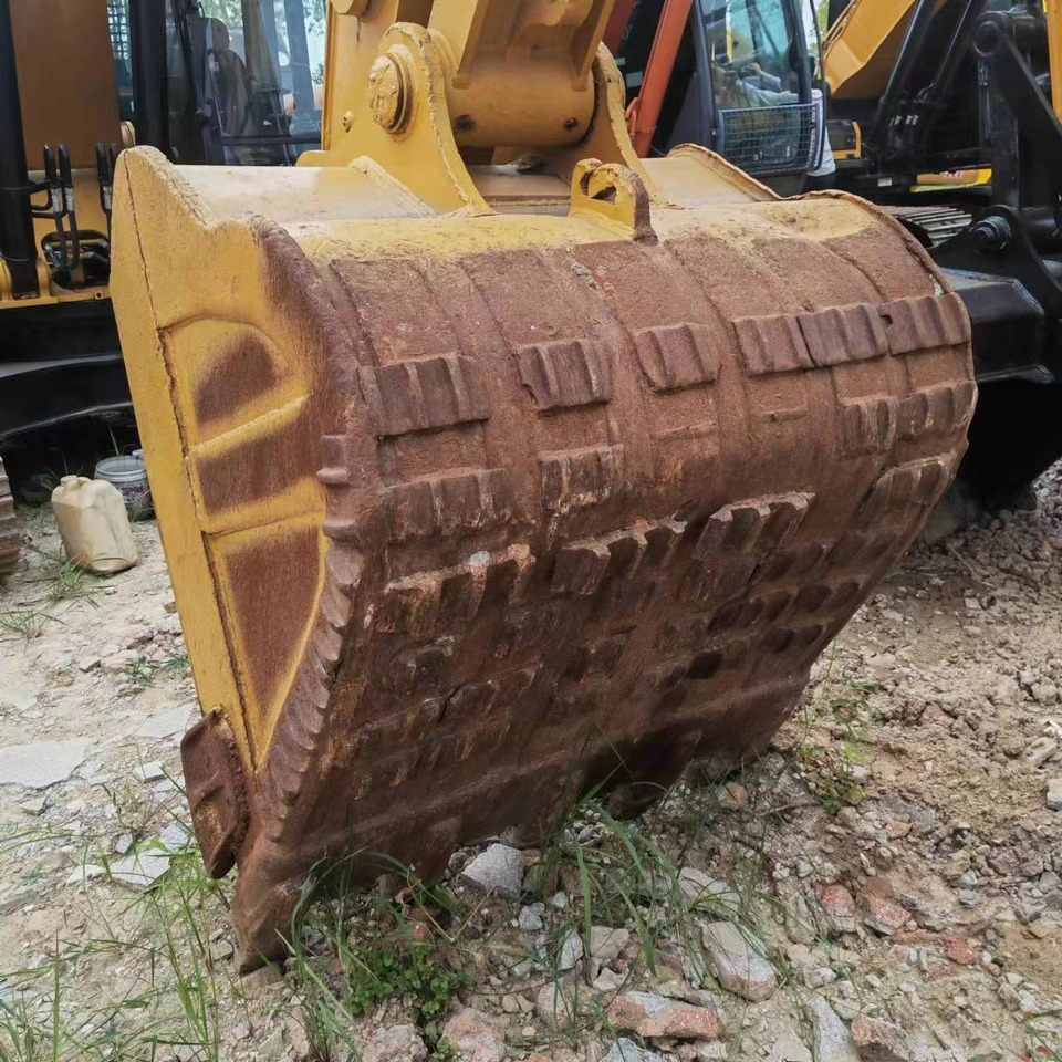 Верижен багер CATERPILLAR 325D2: снимка 6