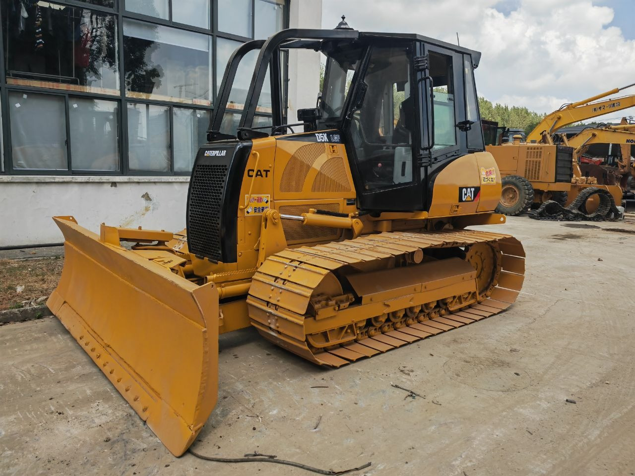 CATERPILLAR D5K - Булдозер: снимка 2 CATERPILLAR D5K - Булдозер: снимка 2