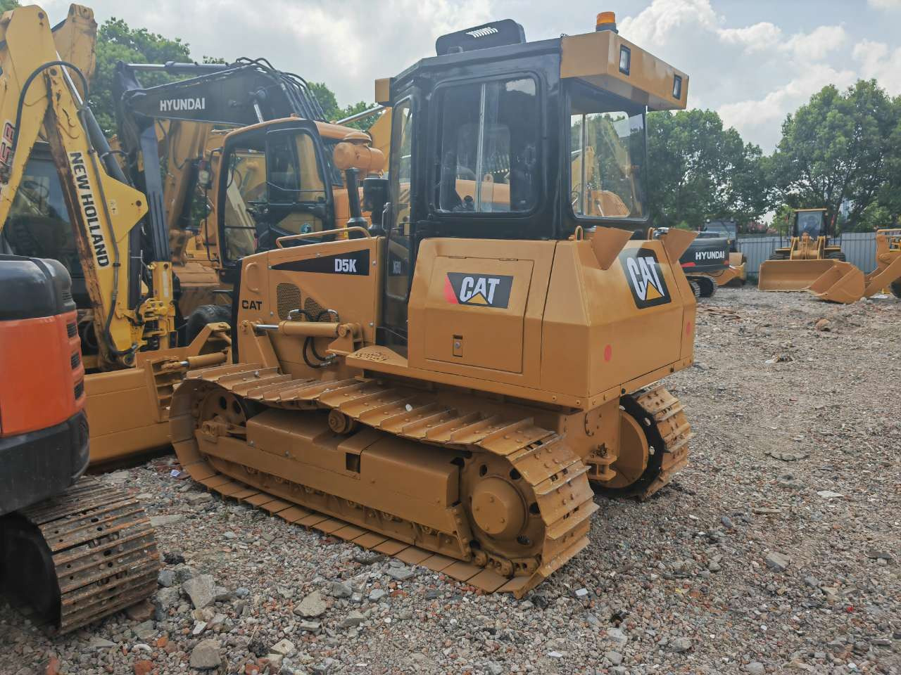 CATERPILLAR D5K - Булдозер: снимка 2 CATERPILLAR D5K - Булдозер: снимка 2