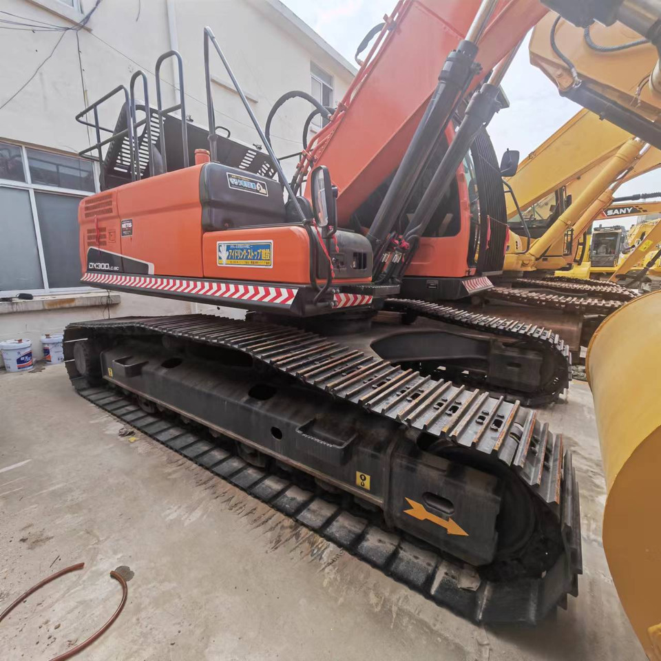 DOOSAN DX300 - Верижен багер: снимка 4 DOOSAN DX300 - Верижен багер: снимка 4