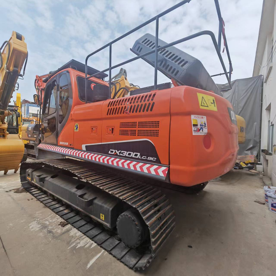 DOOSAN DX300 - Верижен багер: снимка 1 DOOSAN DX300 - Верижен багер: снимка 1