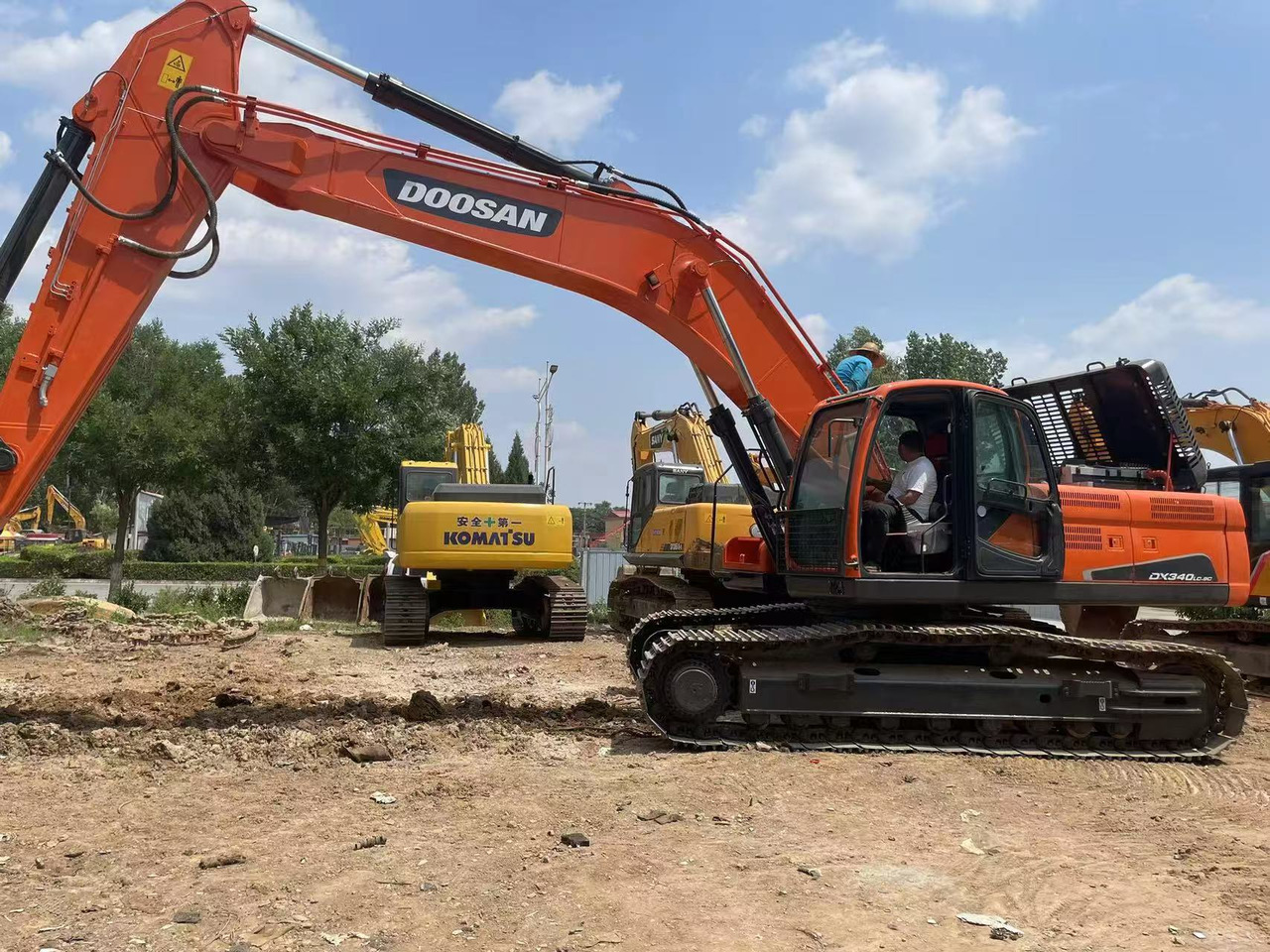 DOOSAN DX340LC-9C - Верижен багер: снимка 4 DOOSAN DX340LC-9C - Верижен багер: снимка 4