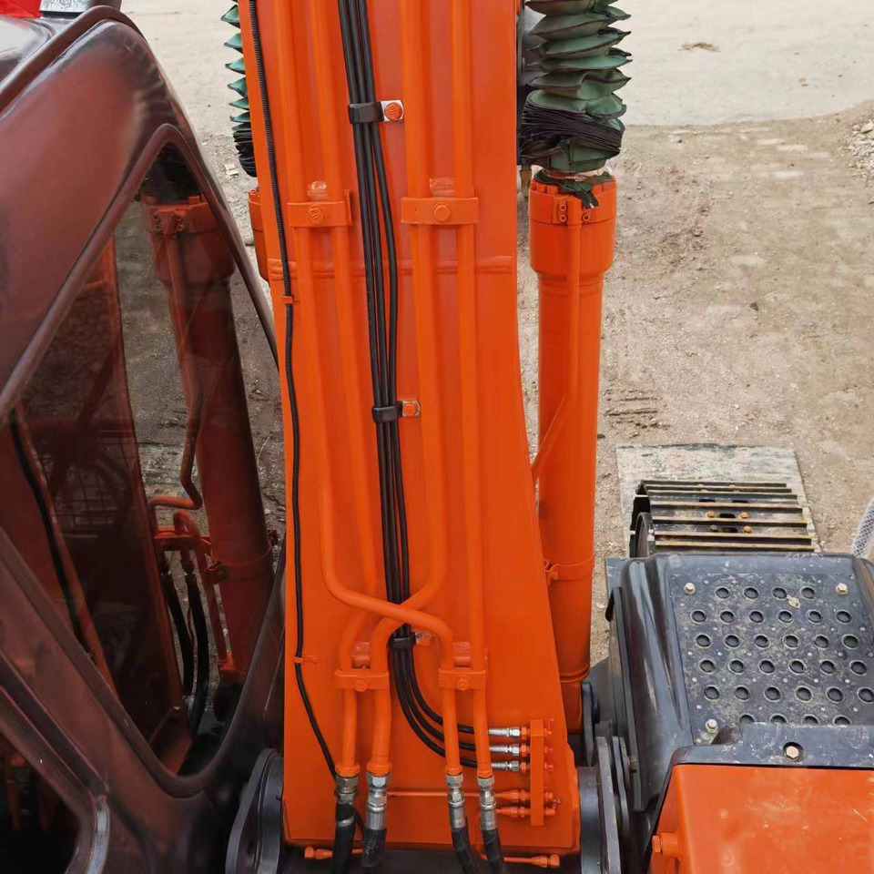 HITACHI ZX120 - Мини багер: снимка 4 HITACHI ZX120 - Мини багер: снимка 4