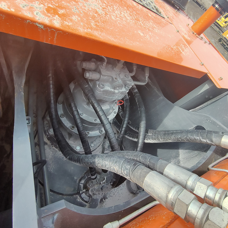 HITACHI ZX350 - Верижен багер: снимка 5 HITACHI ZX350 - Верижен багер: снимка 5