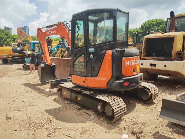 HITACHI ZX55USR - Мини багер: снимка 1 HITACHI ZX55USR - Мини багер: снимка 1