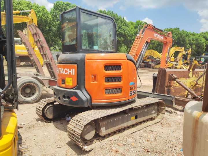 HITACHI ZX55USR - Мини багер: снимка 2 HITACHI ZX55USR - Мини багер: снимка 2
