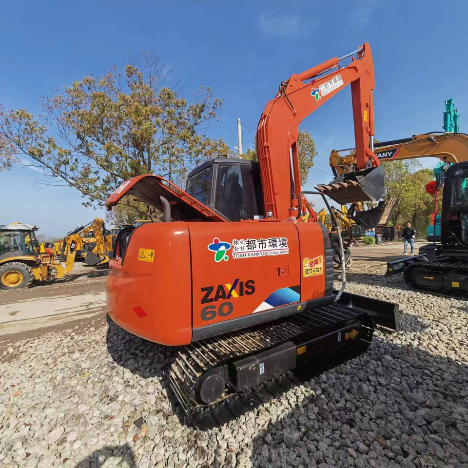 HITACHI ZX60 - Мини багер: снимка 1 HITACHI ZX60 - Мини багер: снимка 1