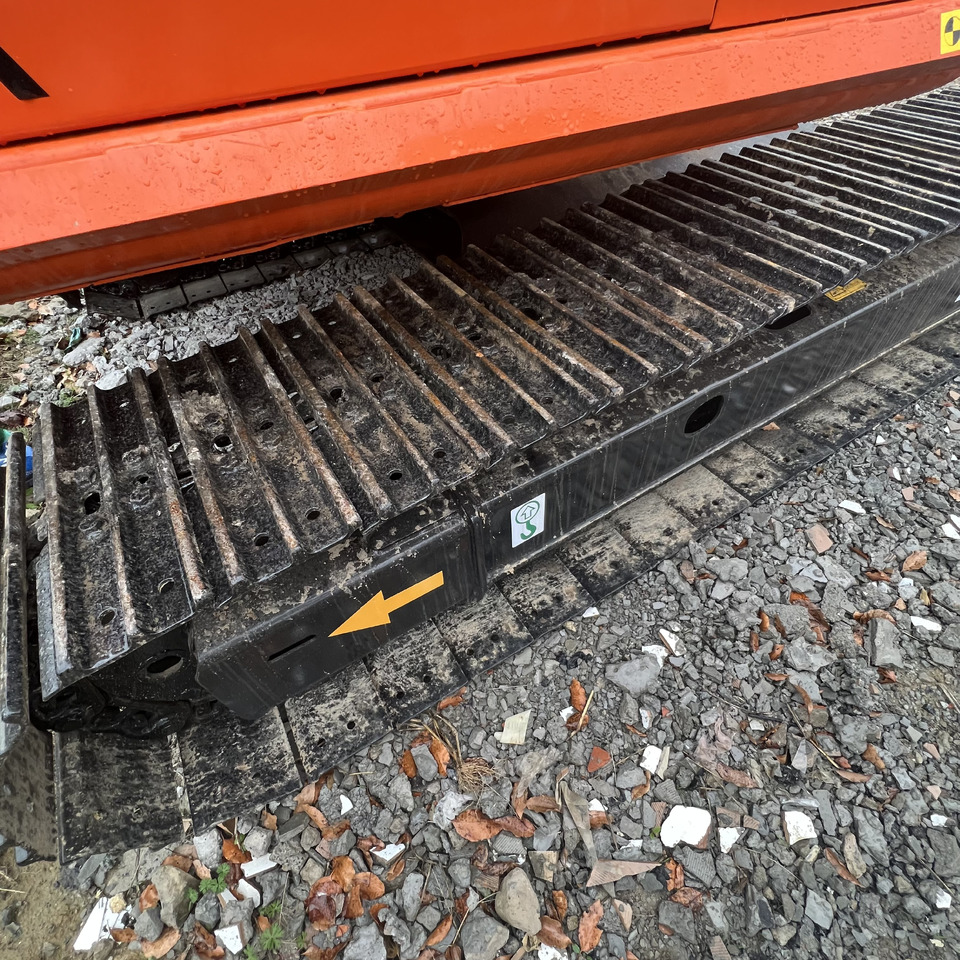 HITACHI ZX80 - Верижен багер: снимка 4 HITACHI ZX80 - Верижен багер: снимка 4