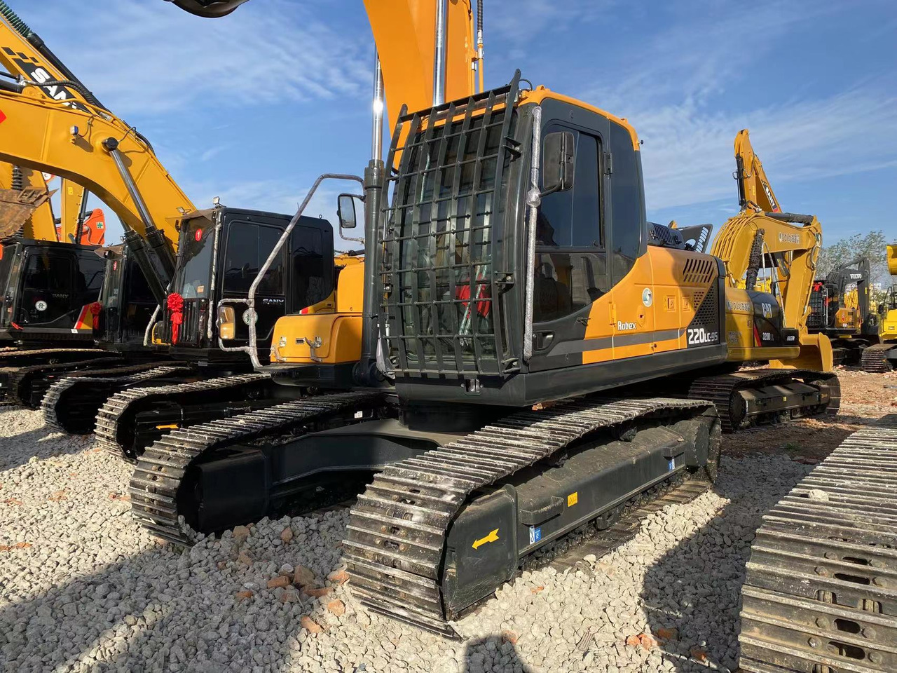 HYUNDAI R220-9S - Верижен багер: снимка 3 HYUNDAI R220-9S - Верижен багер: снимка 3