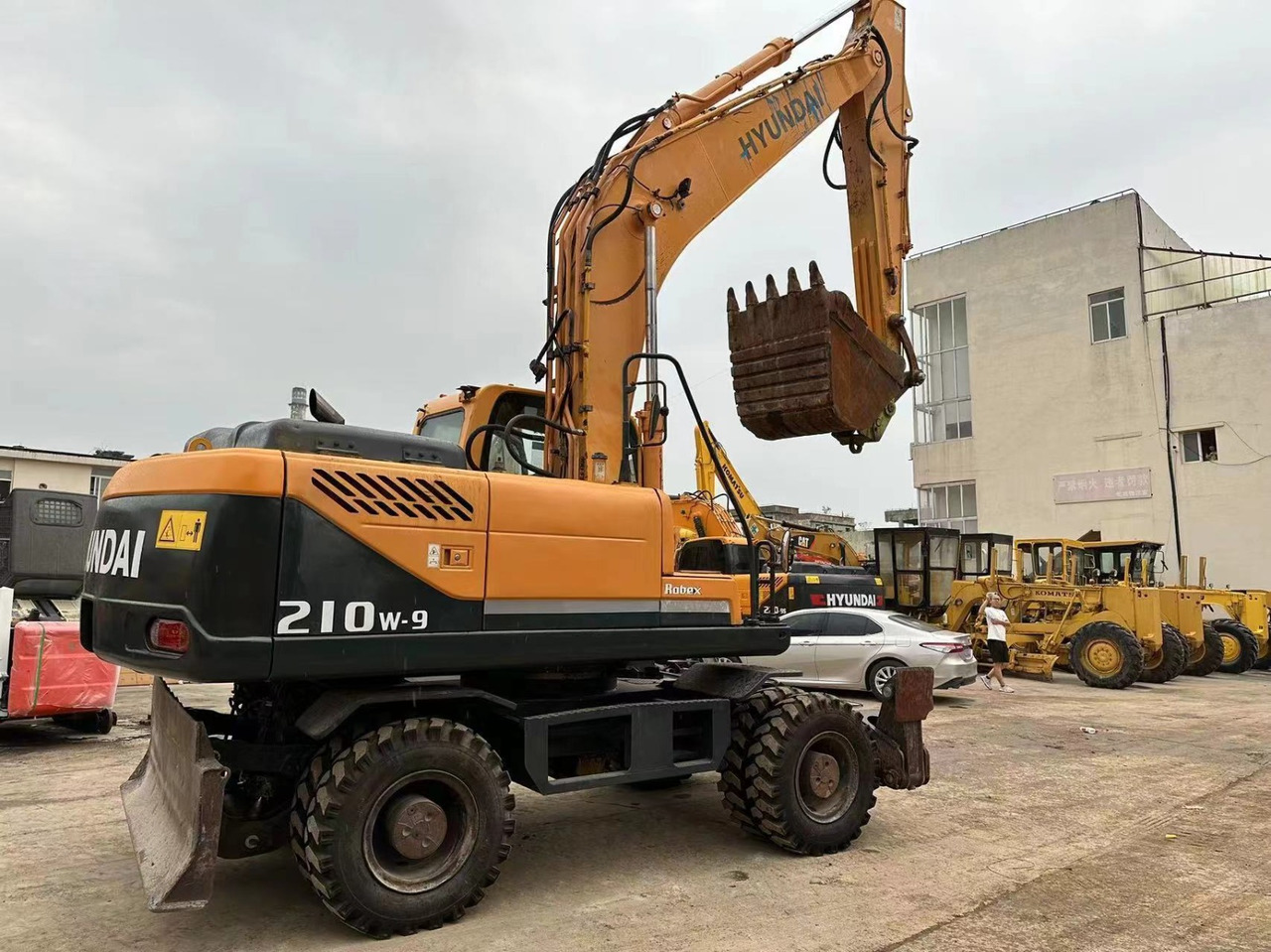 Hyundai 210w-9 - Колесен багер: снимка 2 Hyundai 210w-9 - Колесен багер: снимка 2