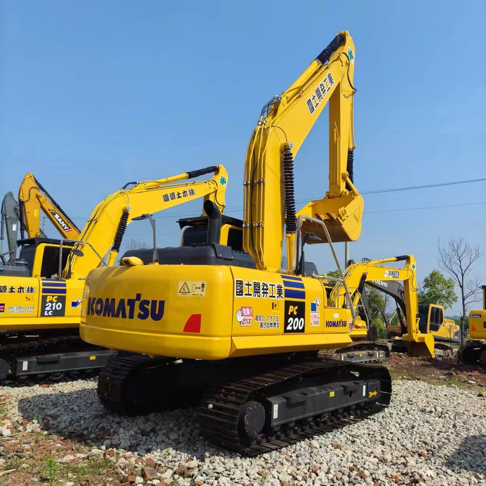 KOMATSU PC 200-8N1 - Верижен багер: снимка 2 KOMATSU PC 200-8N1 - Верижен багер: снимка 2