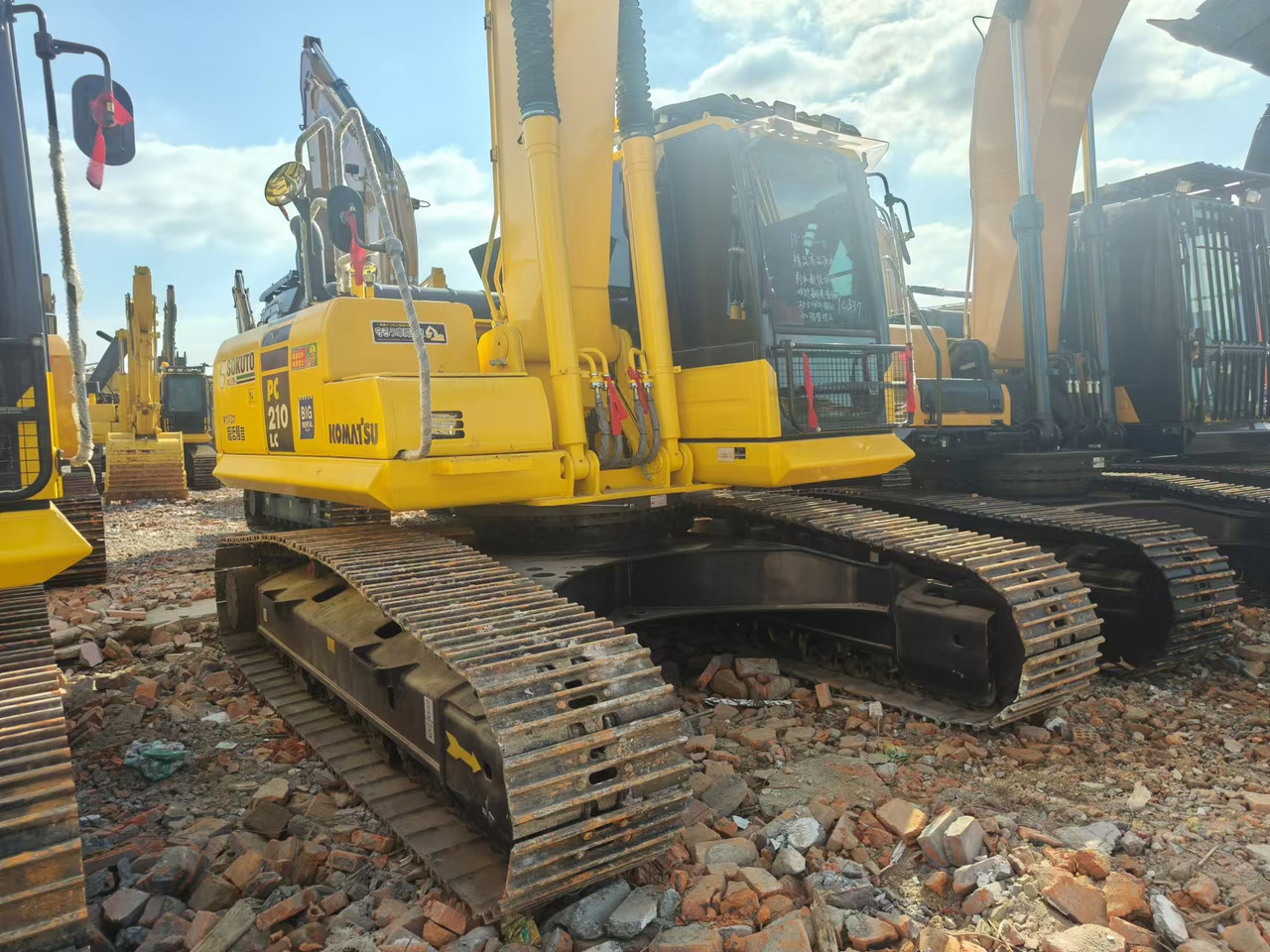 KOMATSU PC210LC-8 - Верижен багер: снимка 5 KOMATSU PC210LC-8 - Верижен багер: снимка 5