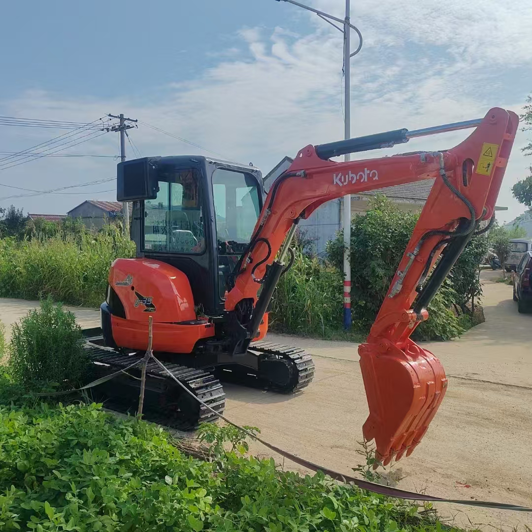 KUBOTA U35 - Мини багер: снимка 2 KUBOTA U35 - Мини багер: снимка 2