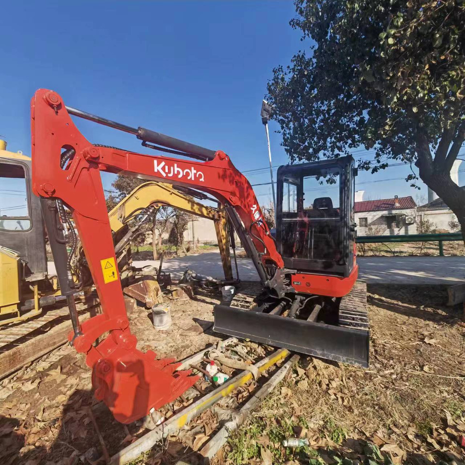 KUBOTA U35 - Мини багер: снимка 1 KUBOTA U35 - Мини багер: снимка 1
