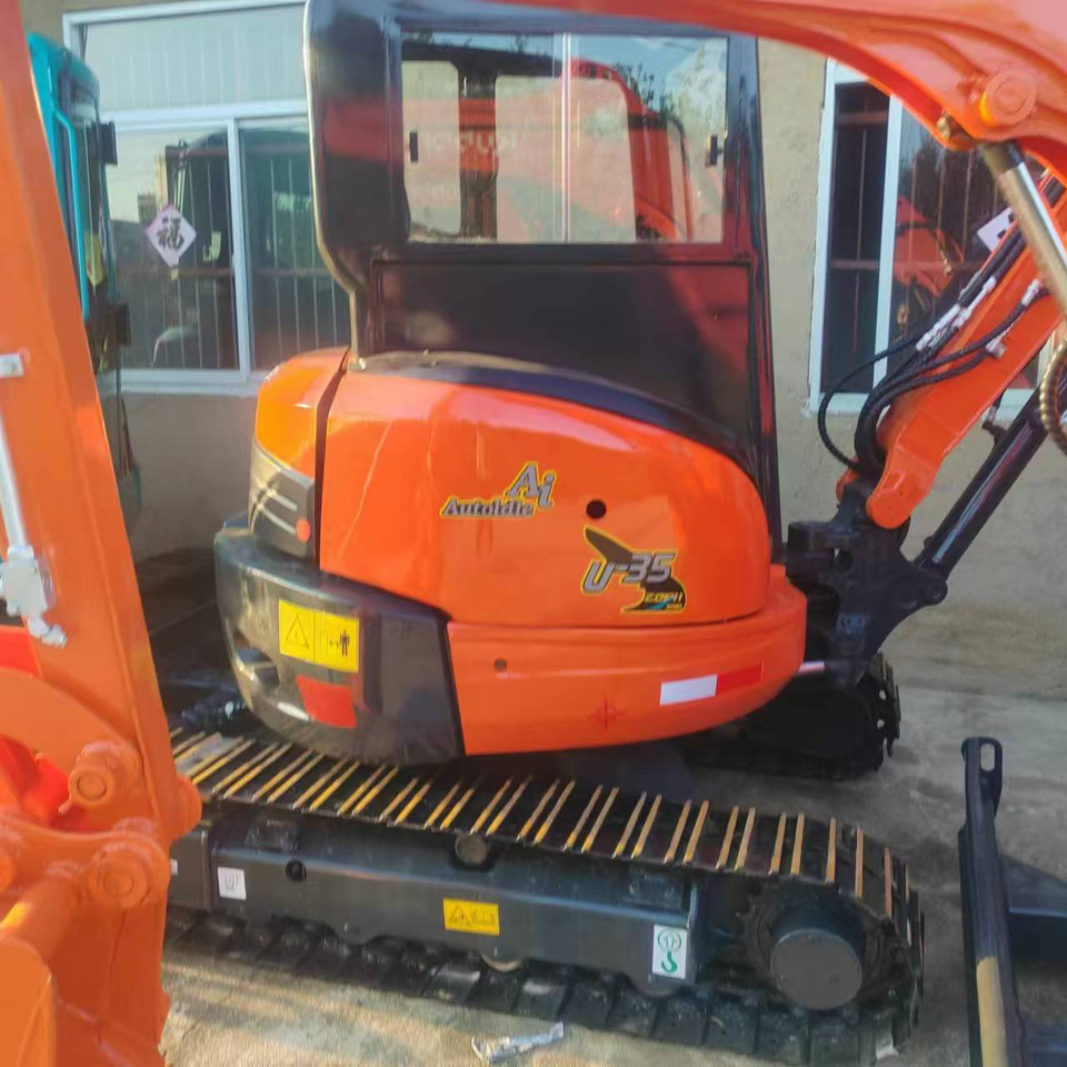 KUBOTA U35 - Мини багер: снимка 3 KUBOTA U35 - Мини багер: снимка 3