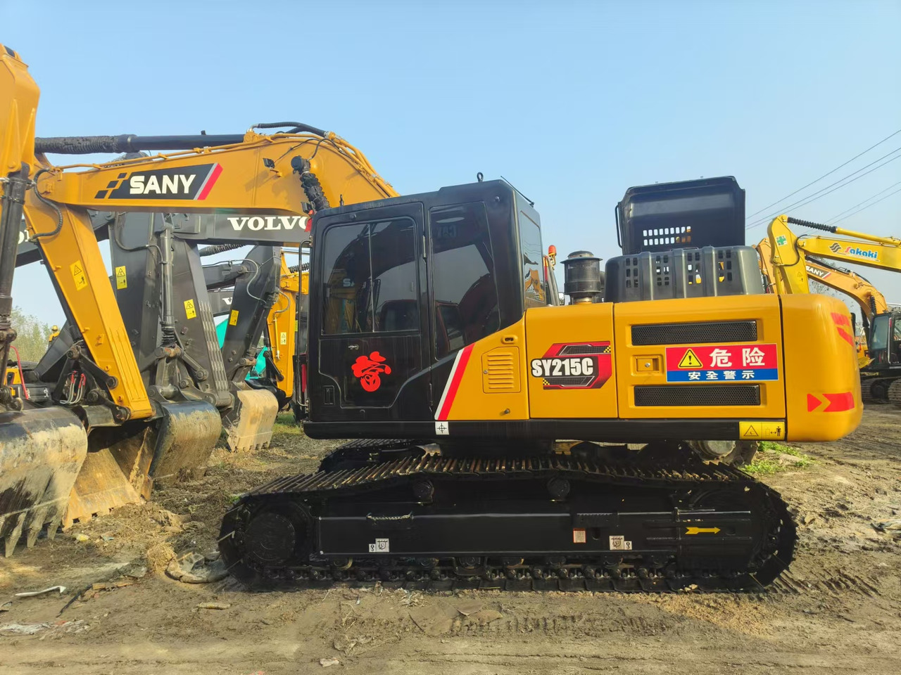 SANY SY215C - Верижен багер: снимка 1 SANY SY215C - Верижен багер: снимка 1