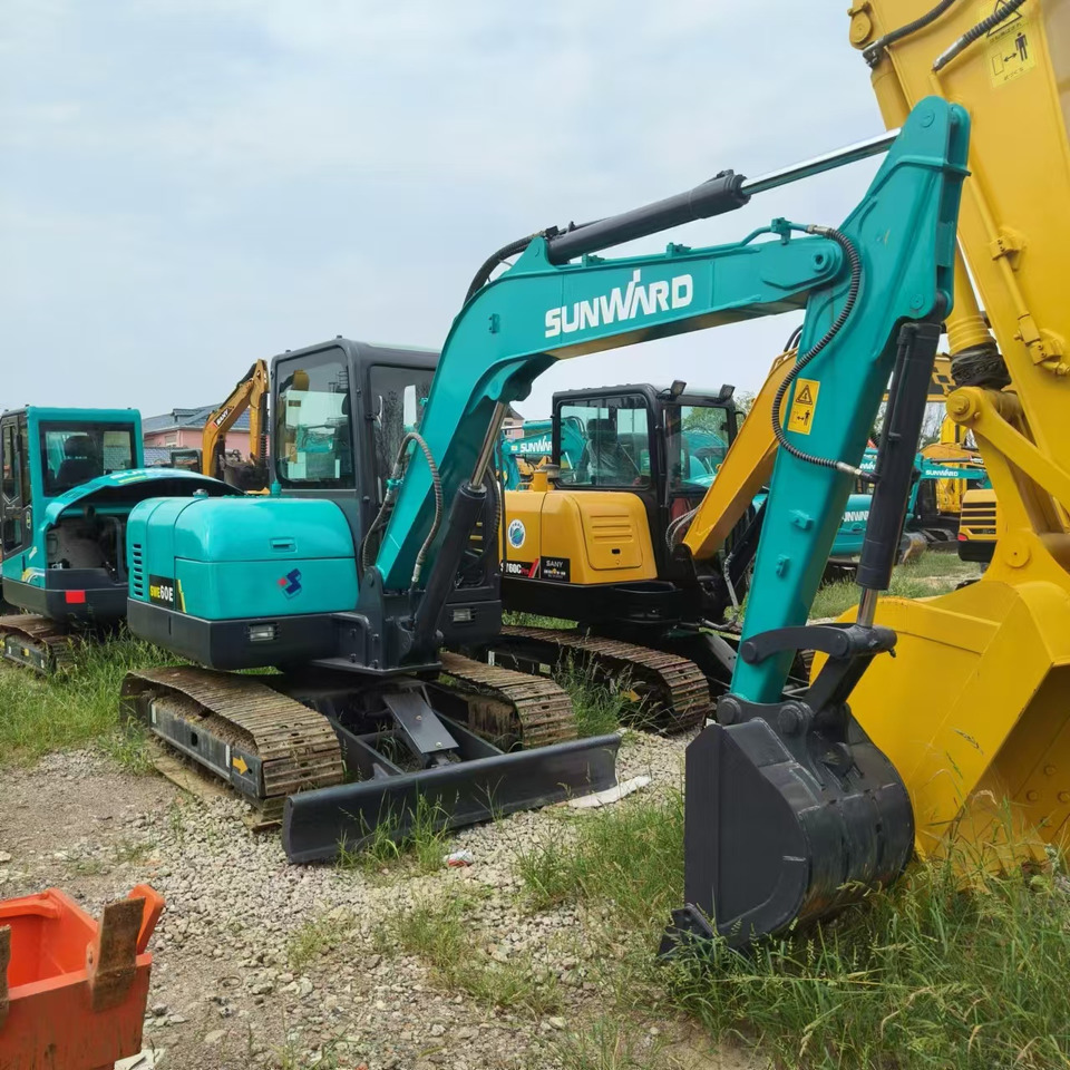SUNWARD SWE 60E - Мини багер: снимка 1 SUNWARD SWE 60E - Мини багер: снимка 1