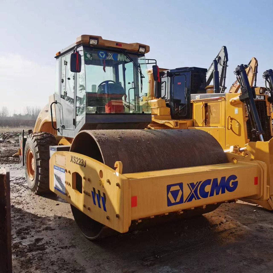 XCMG XS223J - Компактор: снимка 4 XCMG XS223J - Компактор: снимка 4